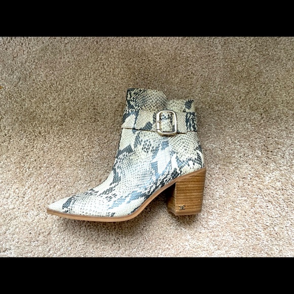 Sam Edelman Leonia Snake print Buckle Booties - Picture 3 of 7
